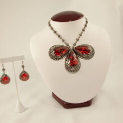 RED VELVET NECKLACE SET